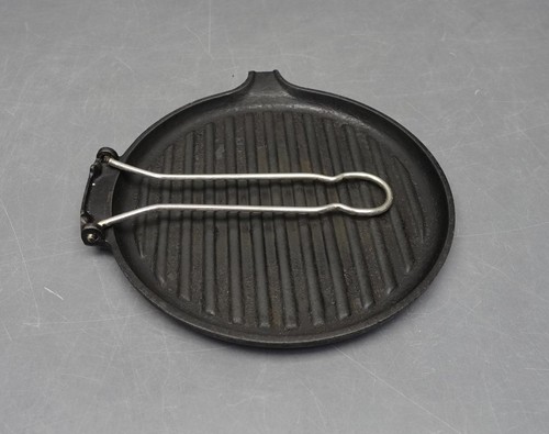 Creuset folding handle cast - creuset,